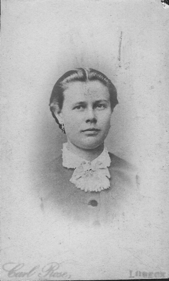 Karna Olsdotter 1842-1886